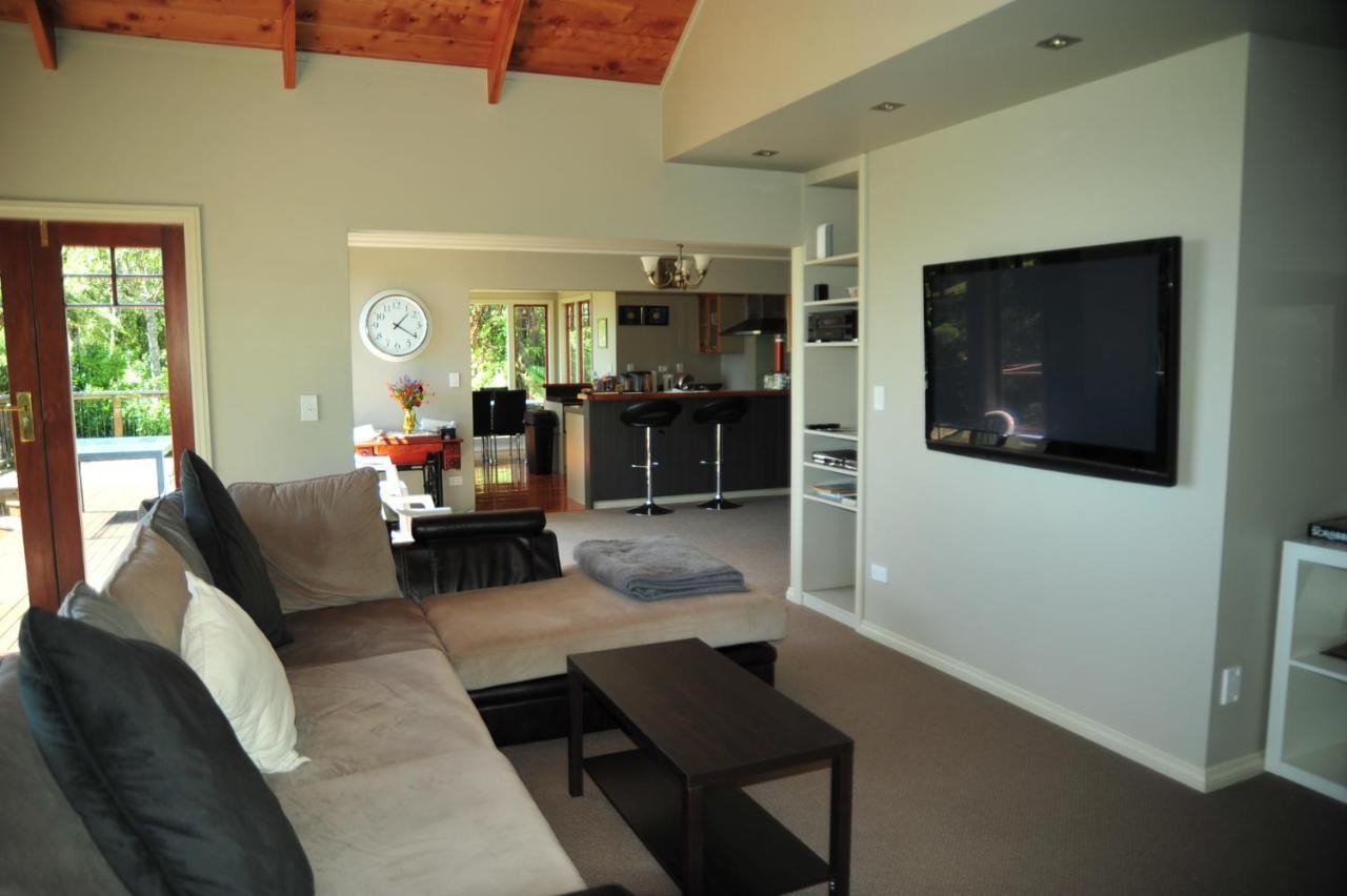 Georges Bnb Nature And Lifestyle Retreat New Plymouth Exterior photo